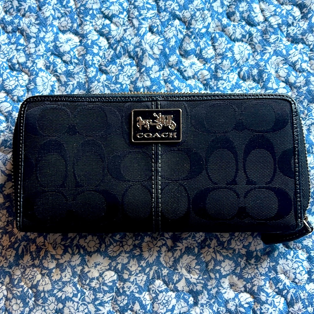 Coach Long Wallet